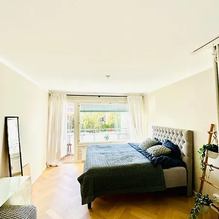 Beautiful In Ullanlinna Helsinki, Fully Furnished شقة هلسنكي