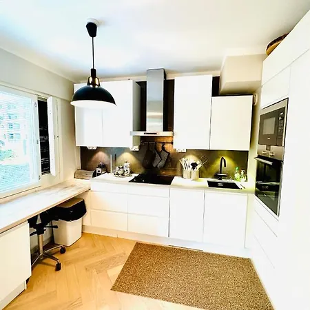 Beautiful In Ullanlinna Helsinki, Fully Furnished Apartamento *